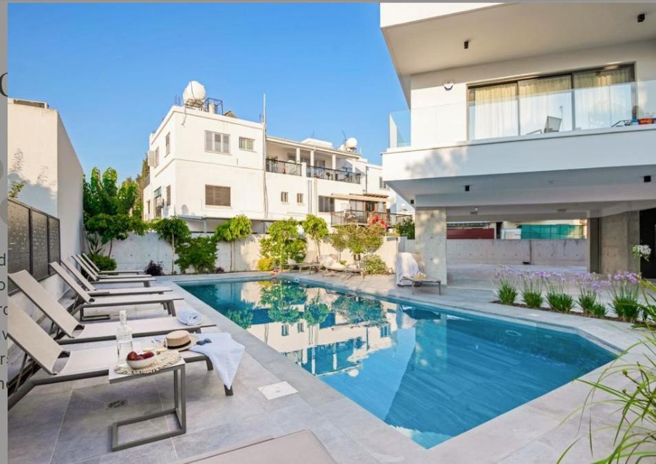 Olive Shared Pool Apartments 파포스 외부 사진